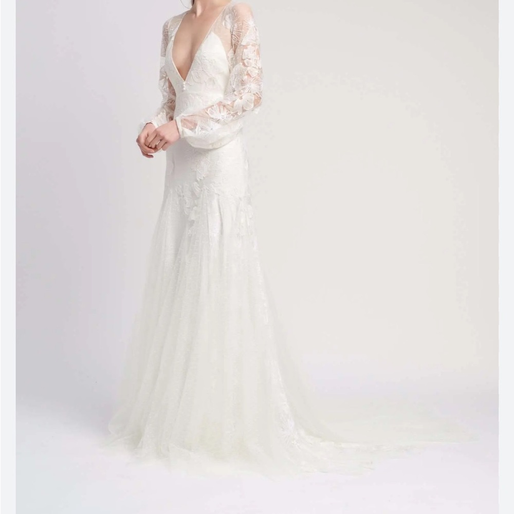 Alexandra Grecco‎ Felix 
White Lace Wedding Dress